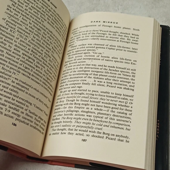Star Trek The Next Generation: Dark Mirror Book - Picture 6 of 10